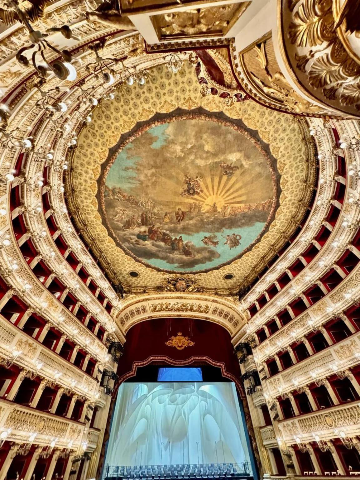 Teatro San Carlo - Maison Macrì Accomodation - B&B Napoli - Napoli, attrazioni turistiche, centro storico